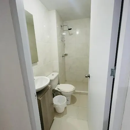 Apartamento Hermoso Apartamento De 2h2b Con Ducha Caliente